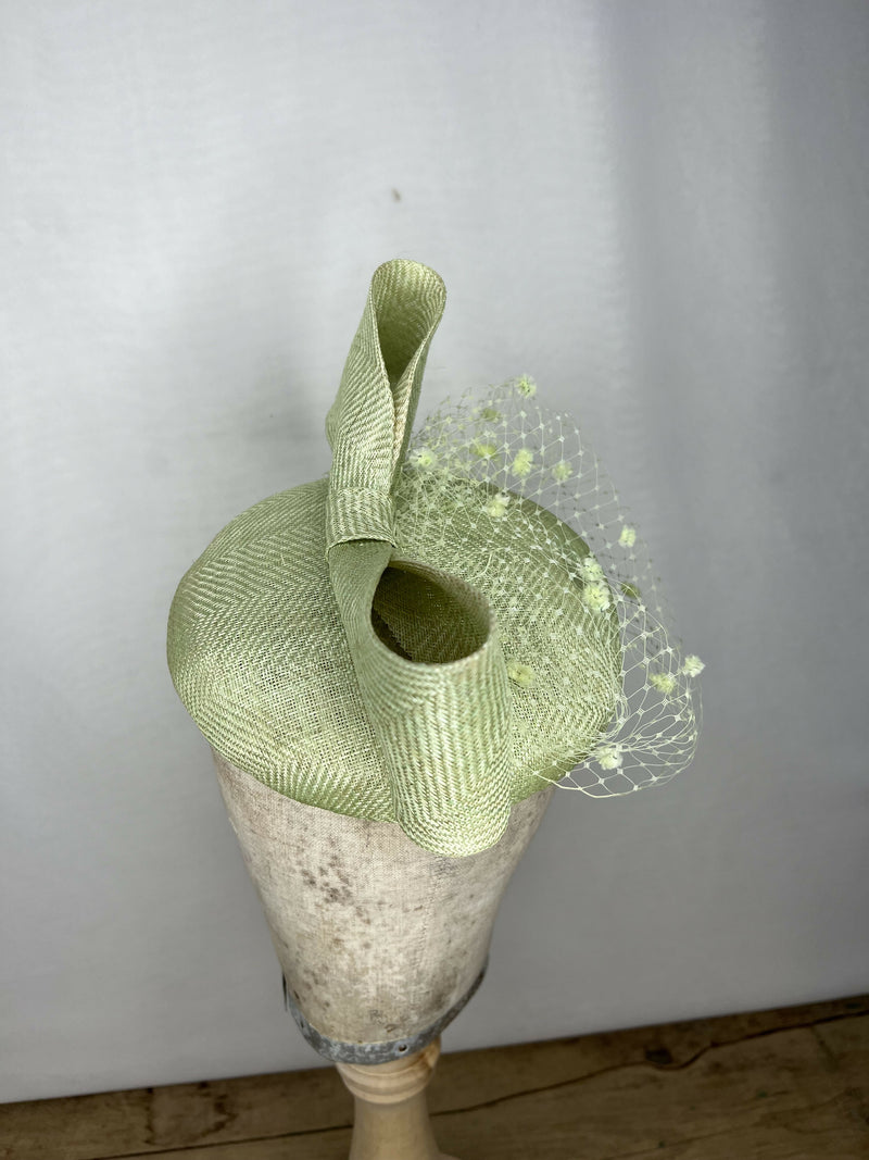 Beautiful Spring / Pale Green Textured Straw Large Button (hat) - with matching Bow and Chenille Dot Veiling