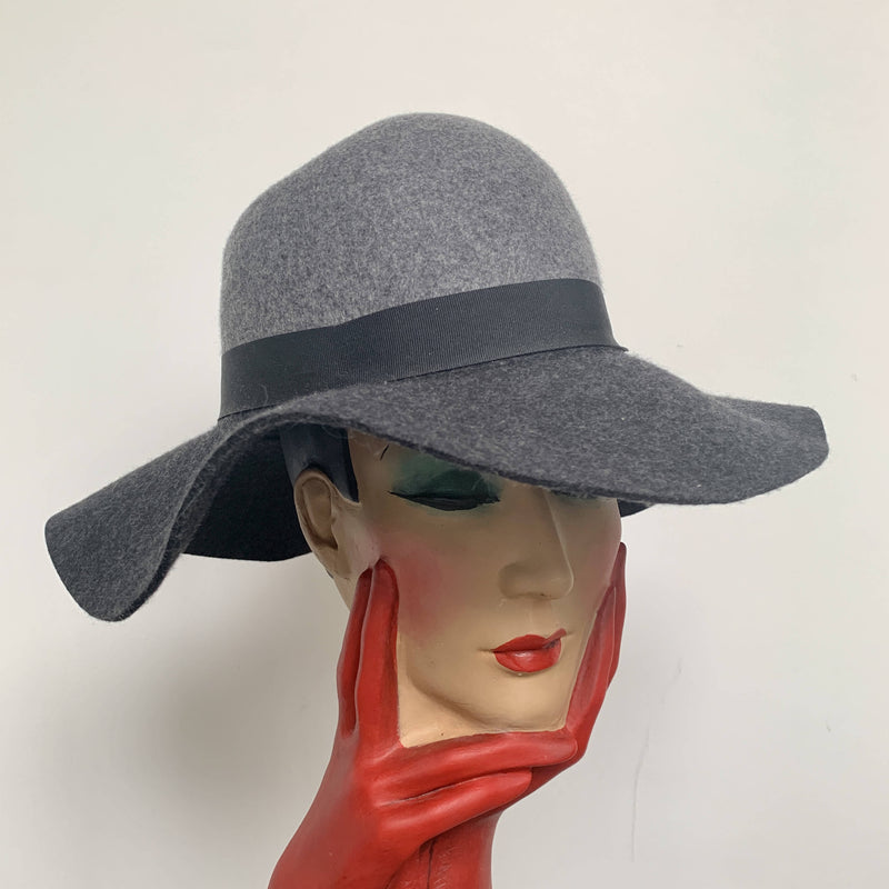 amazing Vintage Grey Christy’s London two tone fedora felt hat with side bow