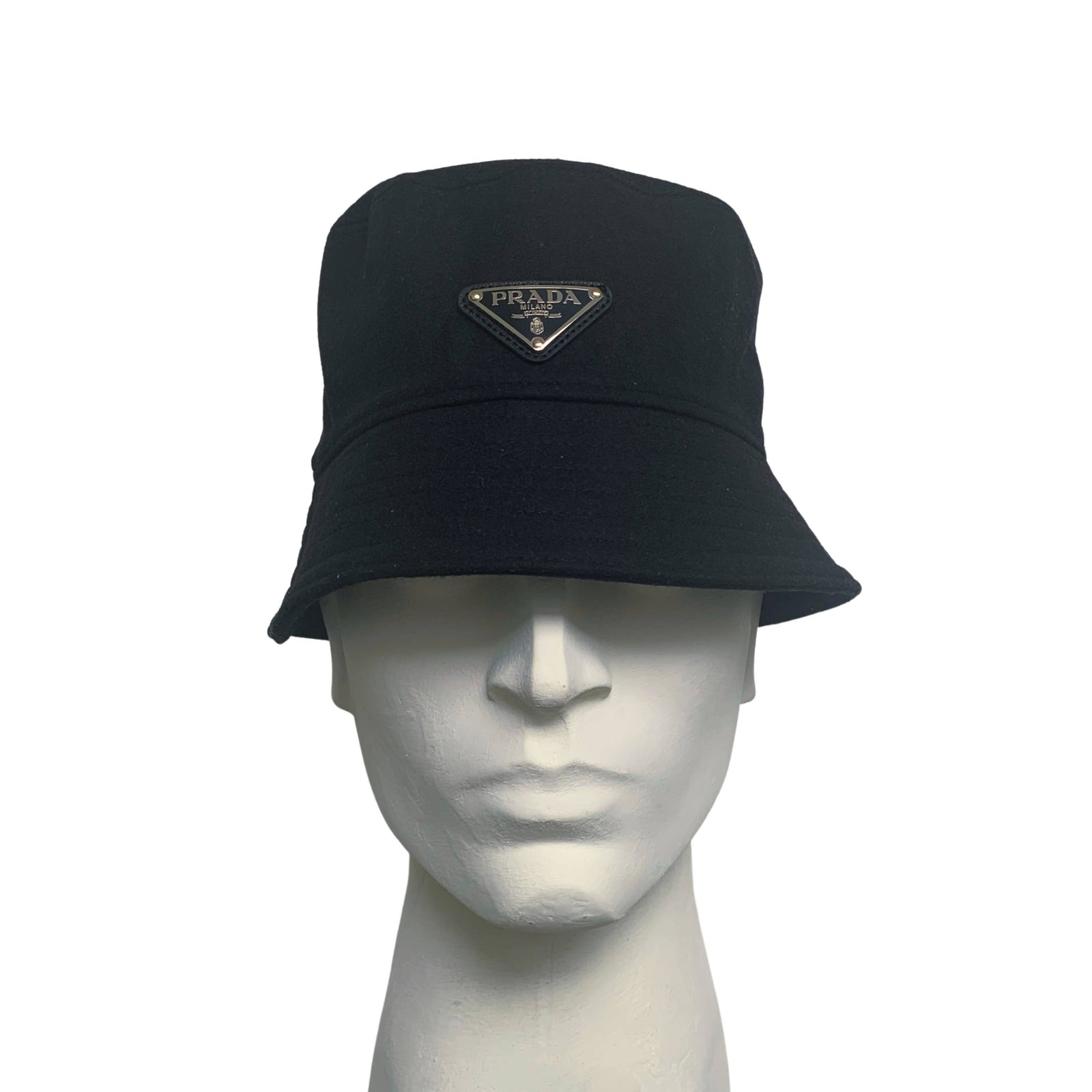 Top Prada bucket hat