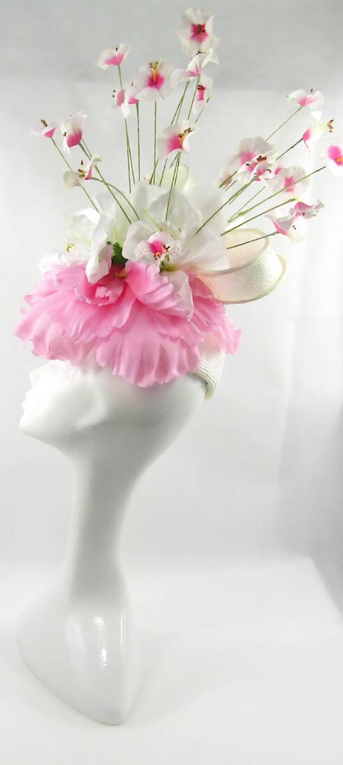 White Parisisal Pillbox Hat with Floral Trim