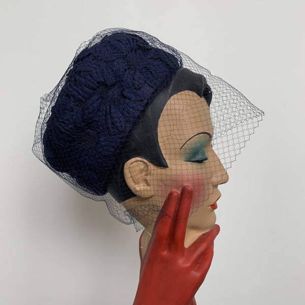 Vintage petals 1960’s pillbox navy blue veil hat