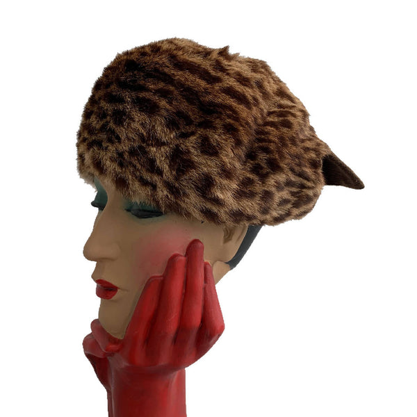 Glamorous vintage rabbit fur animal print hat with a bow lined