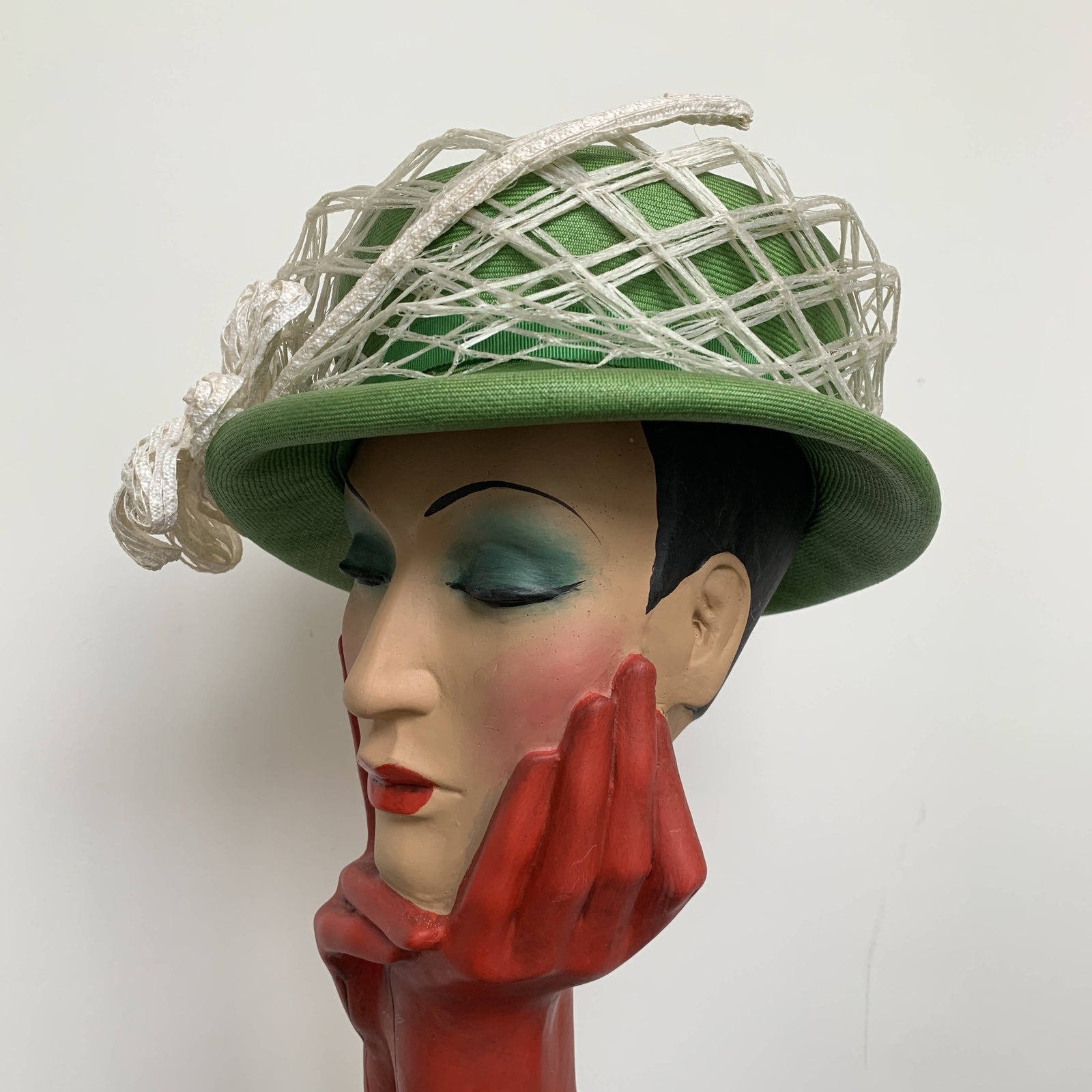 Vintage Christian Dior Couture Designer Green Daisy Flower  display picture 2
