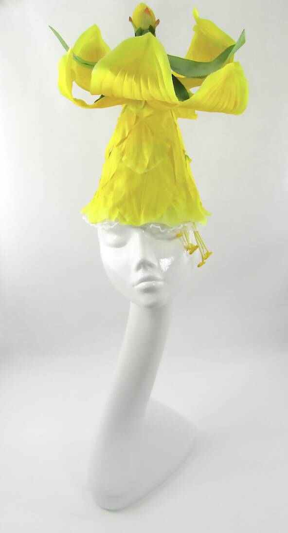 Fairy-esque Giant Daffodil & Lemon Hat