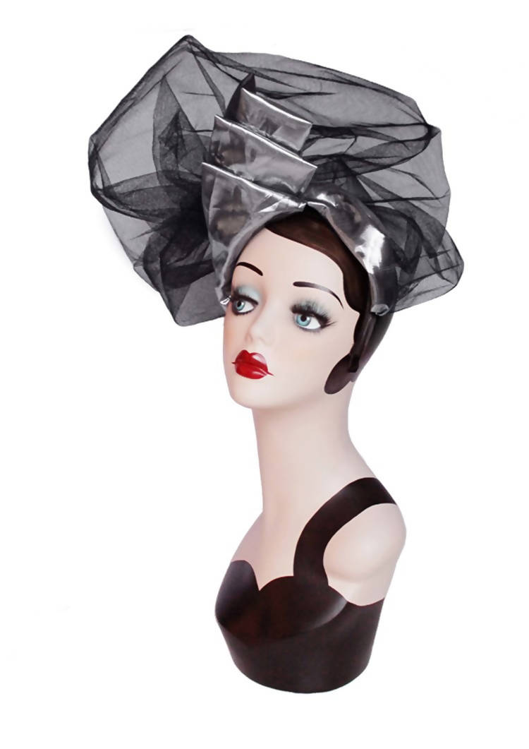 Erie Black and Silver Fascinator