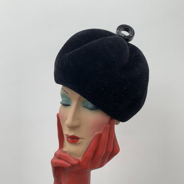 Vintage Velvet Pillbox Hat in Black – The Hat Circle by X  display picture 2