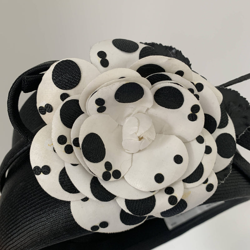 Vintage straw hat with Black and white decorative flower For Harrods by Graham Smith made in England