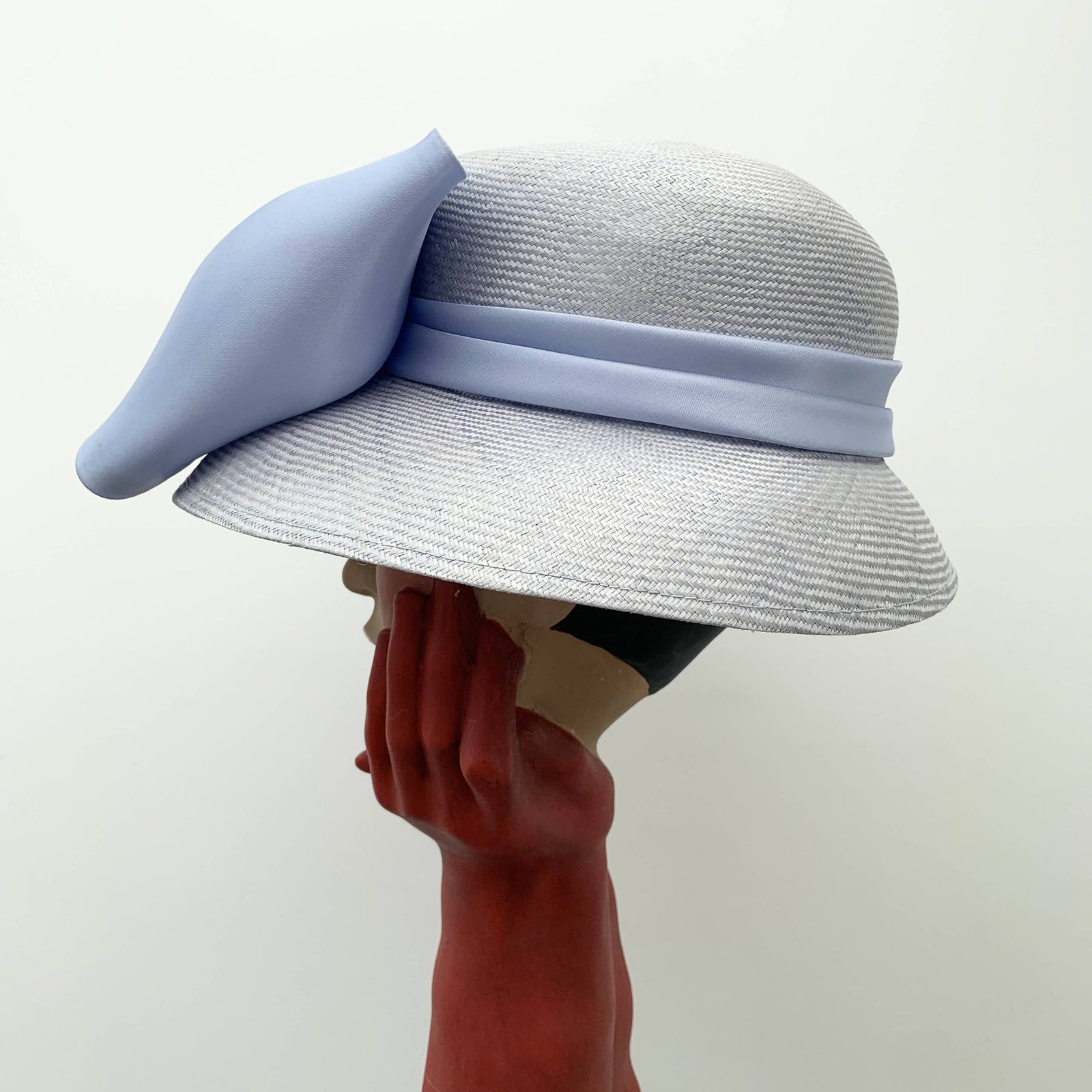 Vintage Bermona Trend Designer Blue Straw Cloche Hat with  display picture 3